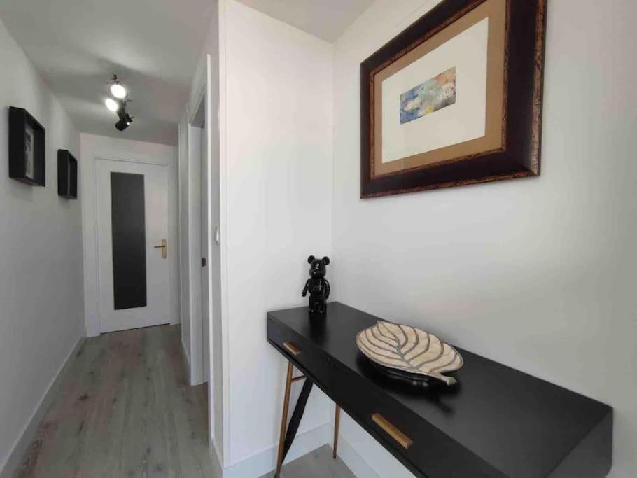 Exclusivo Apartamento Con Aparcamiento Gratuito Laredo Exteriör bild